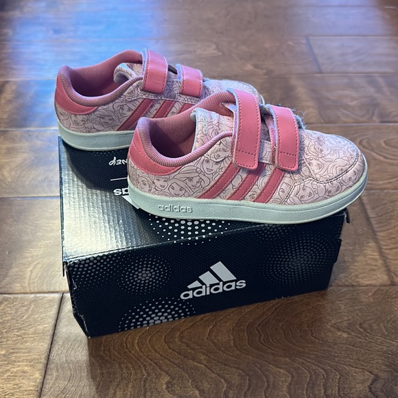 ADIDAS Princes shoes size 10 toddler - Picture 8 of 8